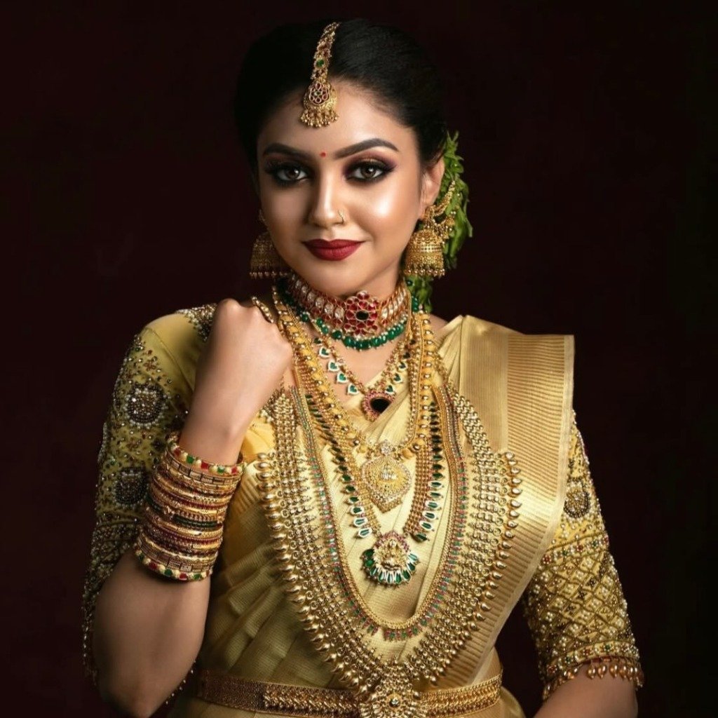 Saaraa's Royal Bridal Collection