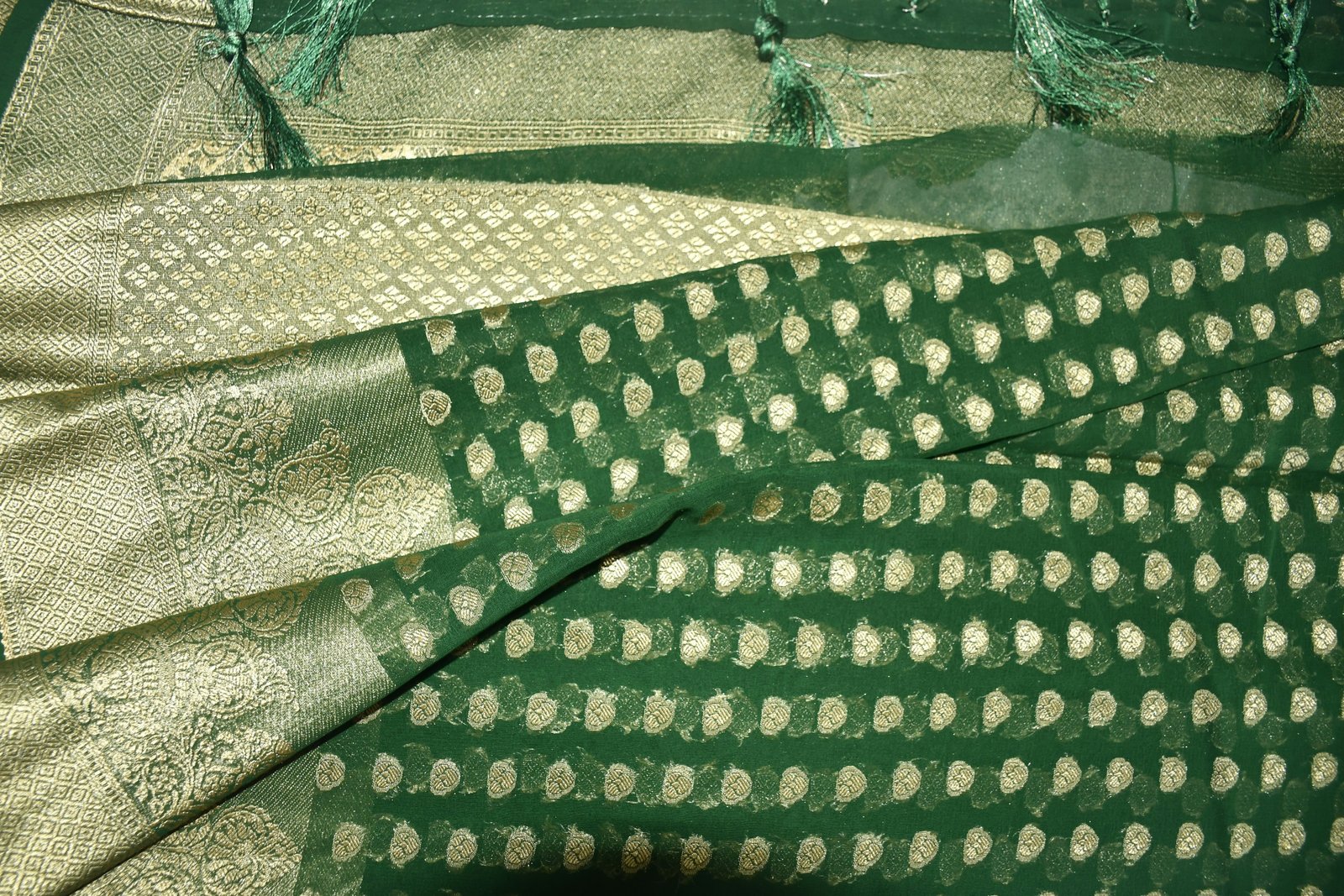 Purple Zari Silk Saree - Pallu & Border Detail